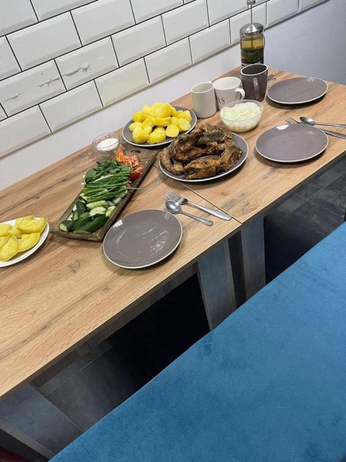 אלמטי Hostel Del Luna מראה חיצוני תמונה