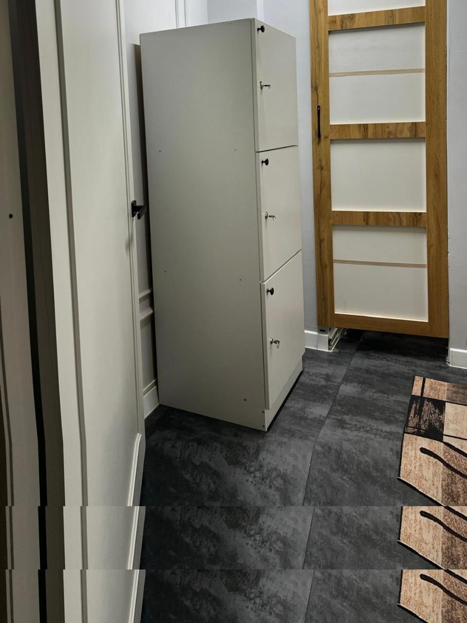 אלמטי Hostel Del Luna מראה חיצוני תמונה