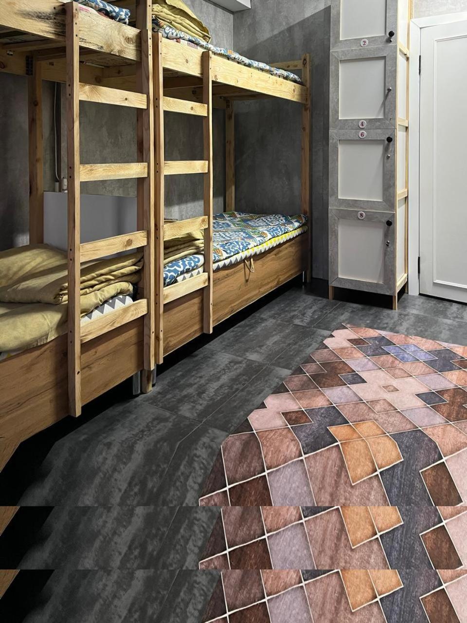 אלמטי Hostel Del Luna מראה חיצוני תמונה